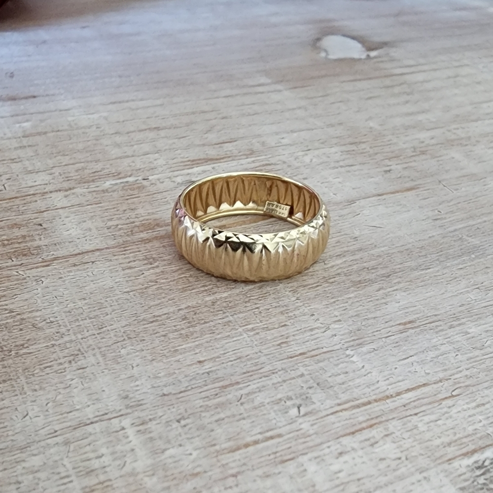 14kt Solid Gold Ring